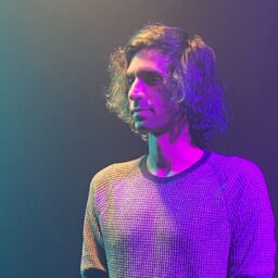 Alt-Rock Artist Thurtythree Returns With Hard-Hitting New Single ‘Quietly Ablaze’