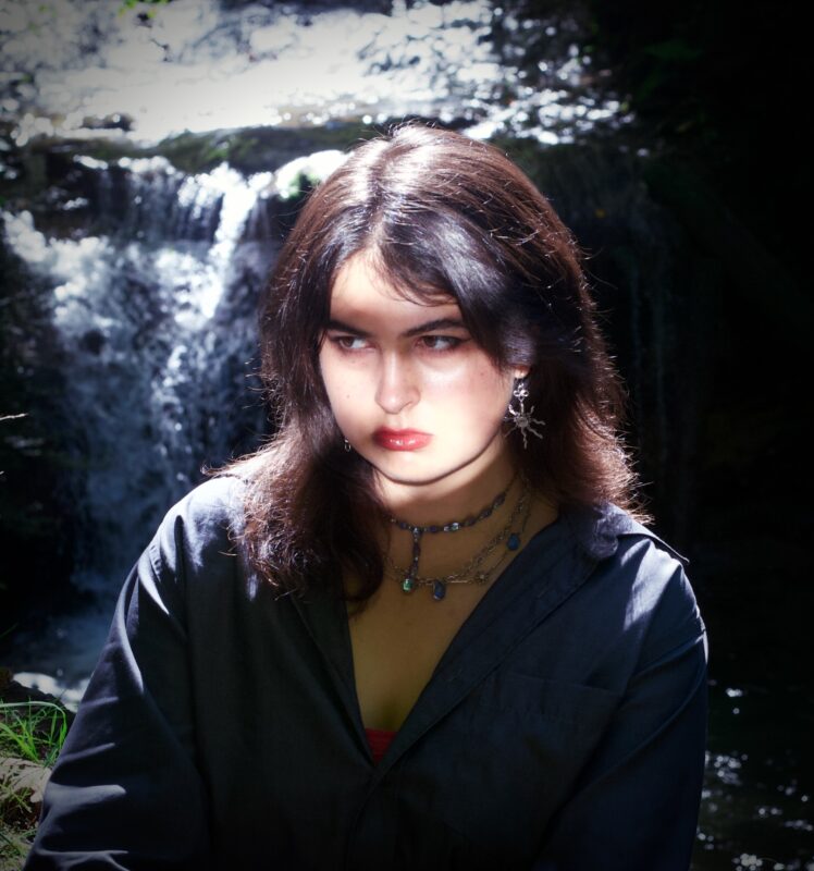 Zoé Hammer Unveils New Single, “Dreams”, a Shimmering Ode to Self-Reckoning