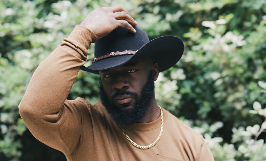 Danny Riley Shares New Single “Walk The Line”