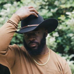 Danny Riley Shares New Single “Walk The Line”