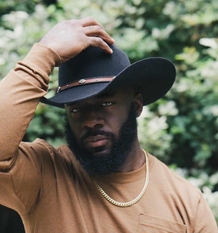 Danny Riley Shares New Single “Walk The Line”