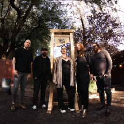 Die Shiny Shares Anthemic New Track ‘Gold Star, Good Citizen’