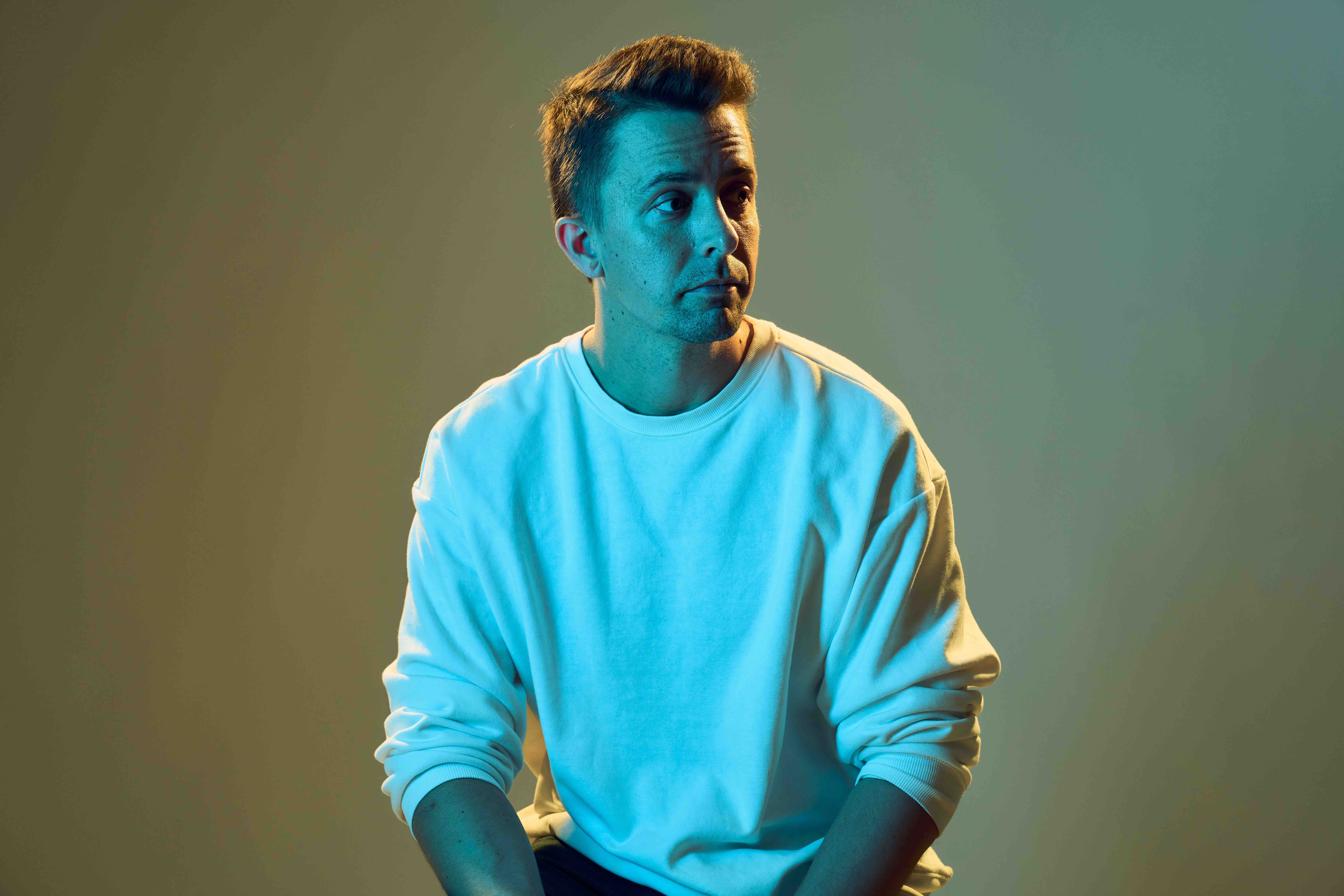 Steve Stinson Embraces Transformation on Debut Album ‘Cocoon’